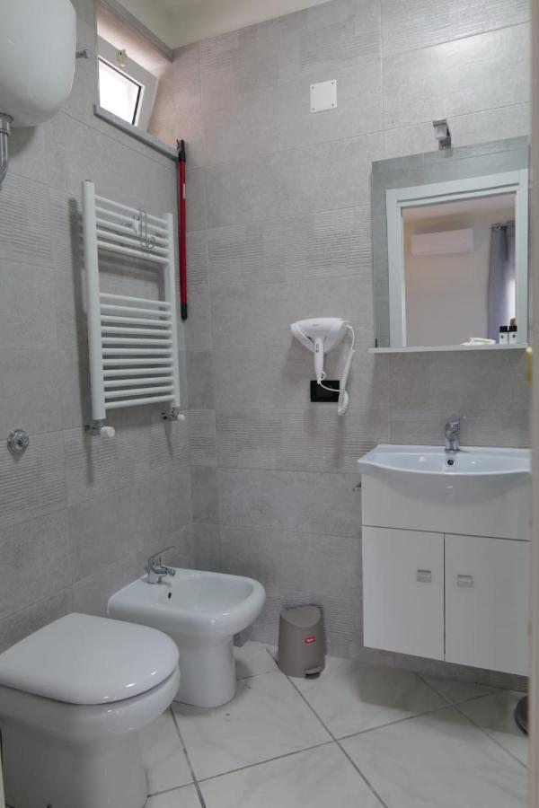 Albergo 3 Torri Maddaloni Екстер'єр фото